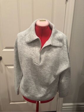 Wild Fable Heather Gray wide collar-Neck Pullover Sweater